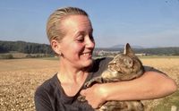 Erfahrungsbericht Helga Döme, Futterkohle für Katzen